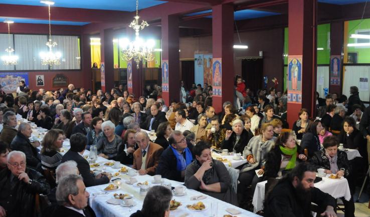 Ενοριακό τσάι για την ενίσχυση του συσσιτίου