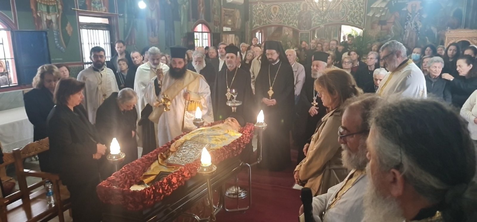 Εξόδιος ακολουθία μακαριστού π. Αλεξάνδρου Τουλουμτσόγλου